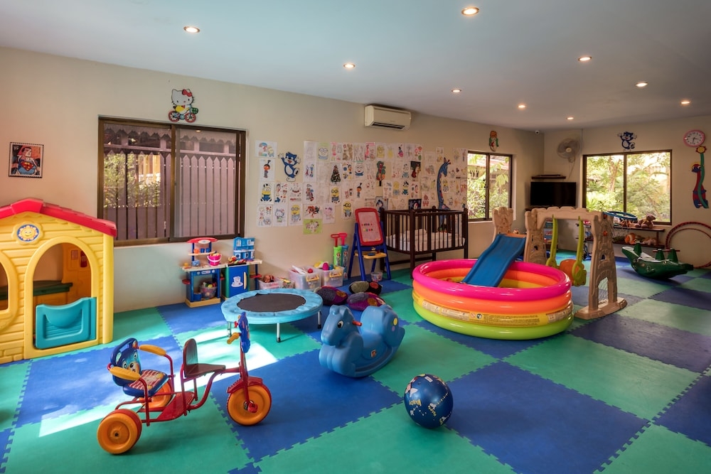 子供用の遊び場 - 屋内