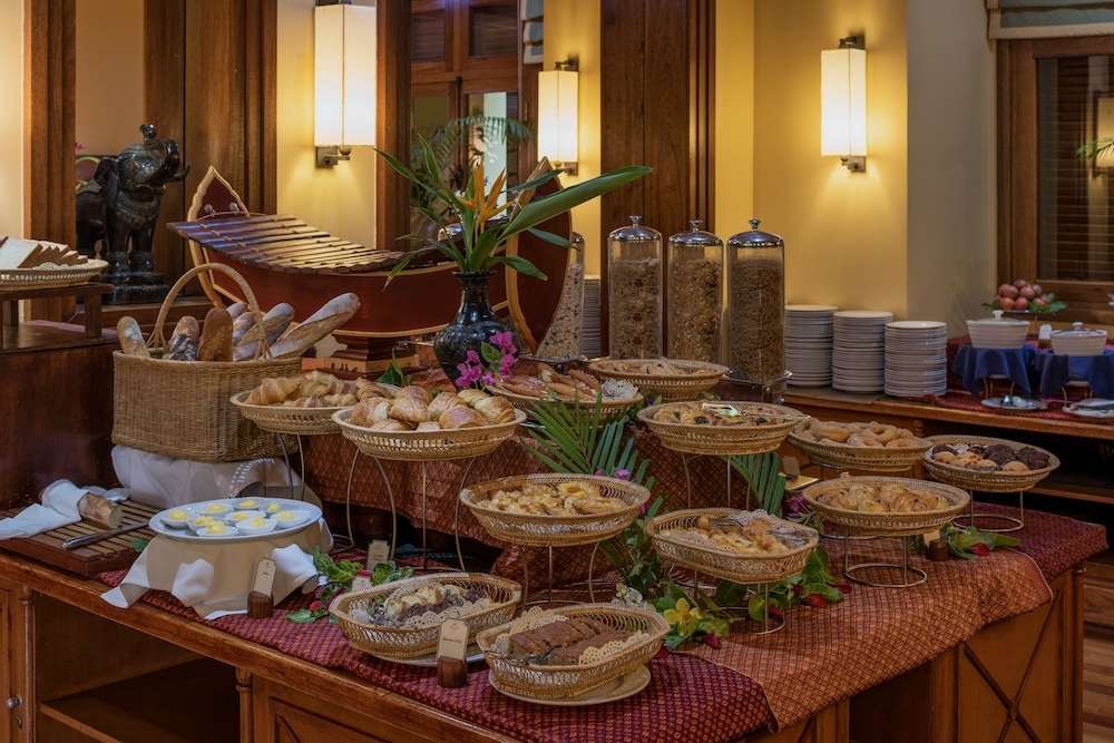 朝食ビュッフェ