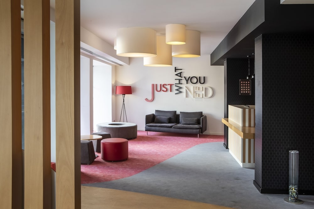 ロビーラウンジ