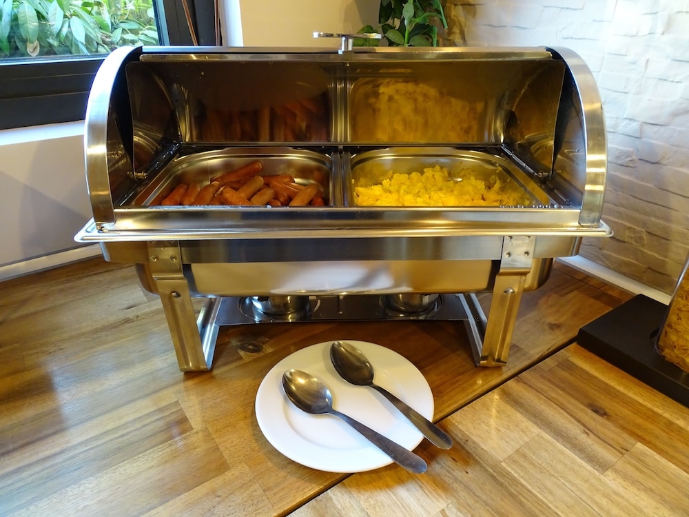 朝食ビュッフェ