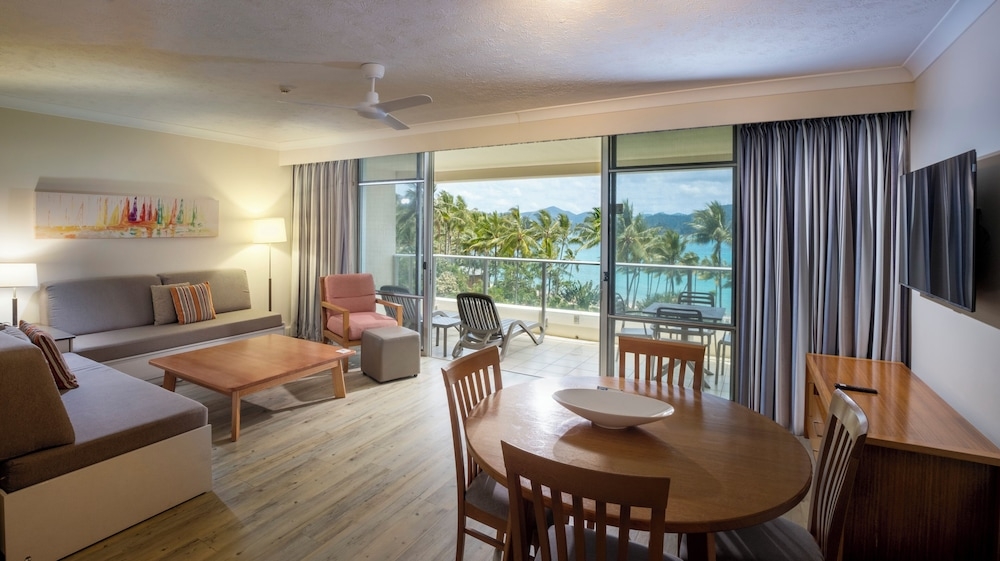 リビング エリア