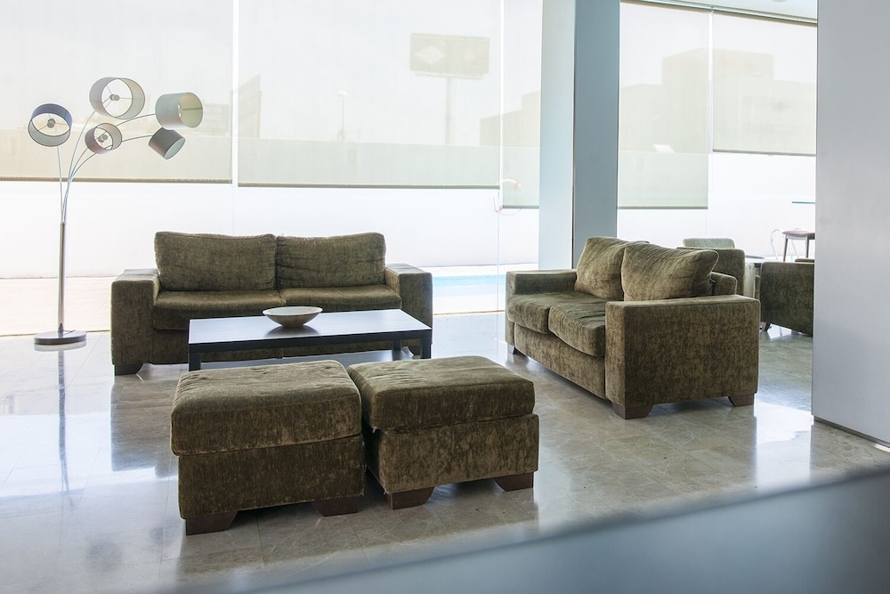 ロビー応接スペース