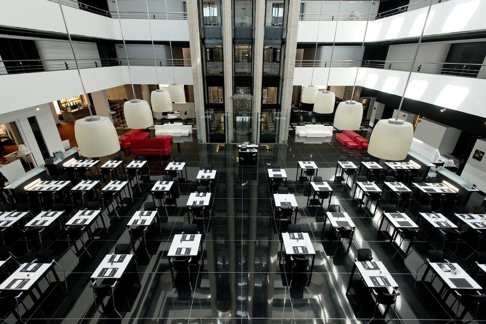 ロビーラウンジ