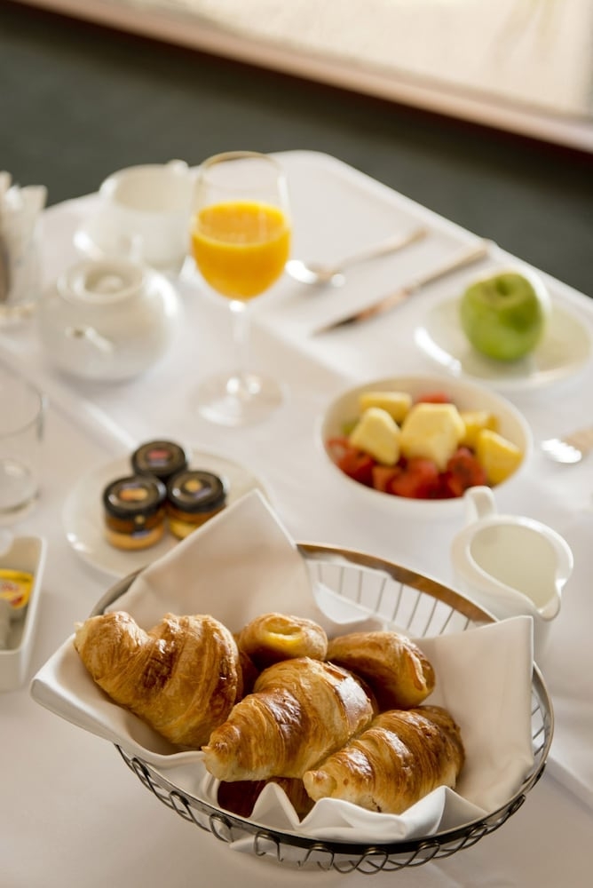 ルームサービス