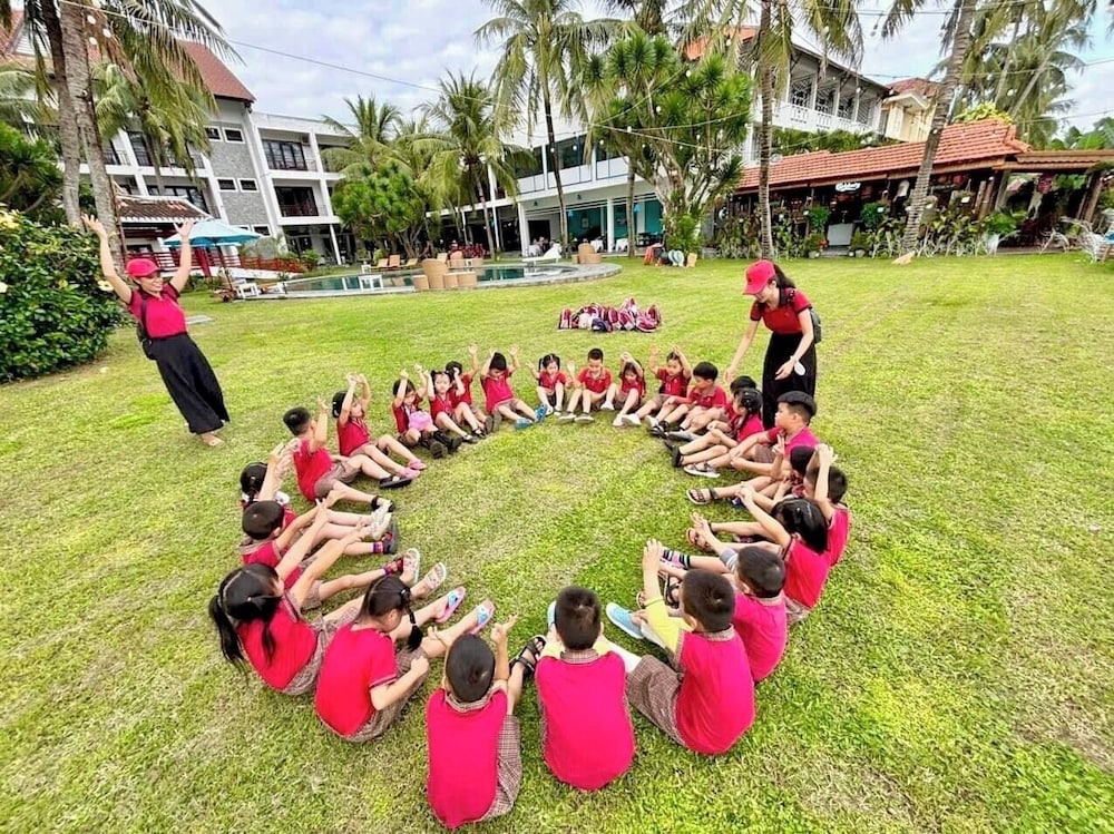 子供用の遊び場 - 屋外