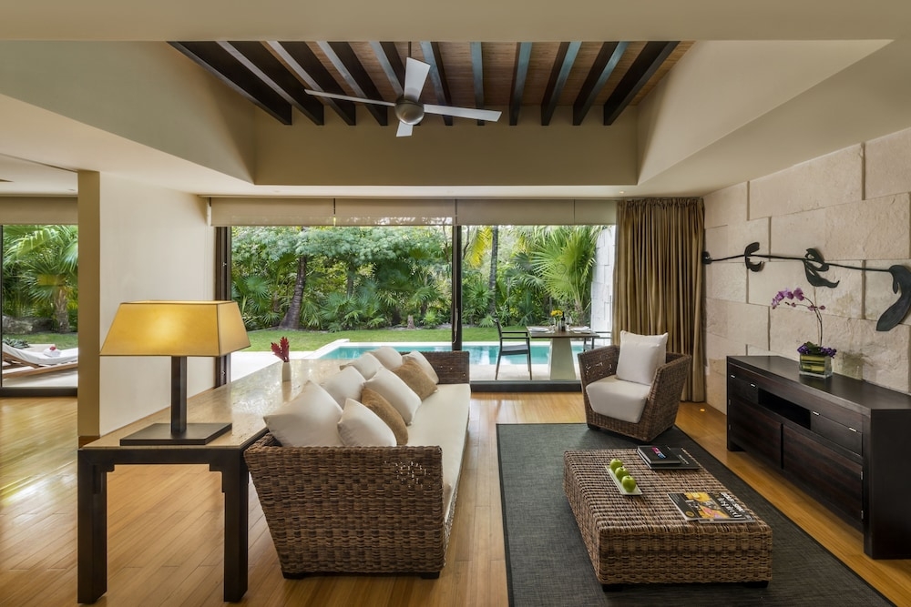 リビング エリア