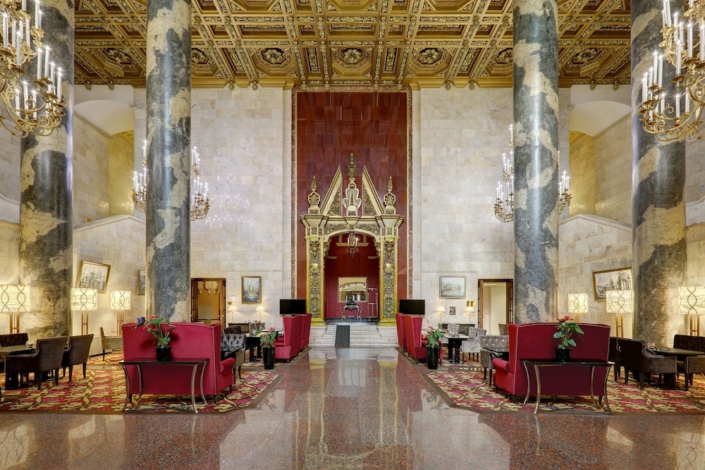 ロビー応接スペース