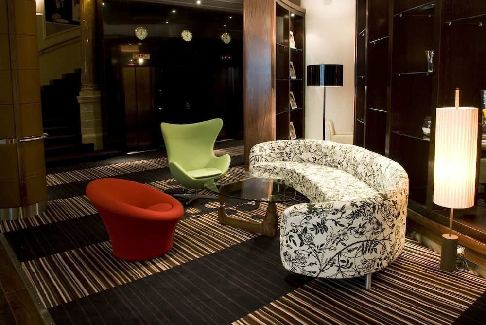 ロビー応接スペース