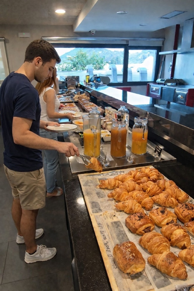 朝食ビュッフェ