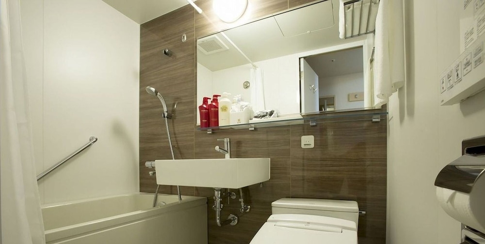 バスルームのシャワー