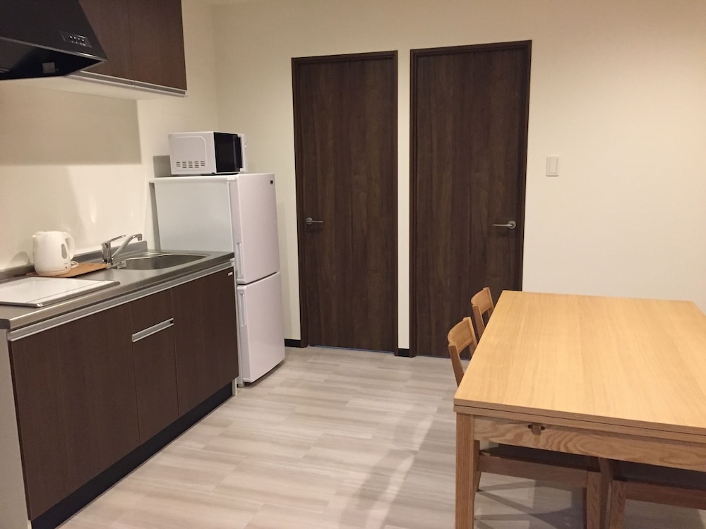 客室内のダイニングエリア