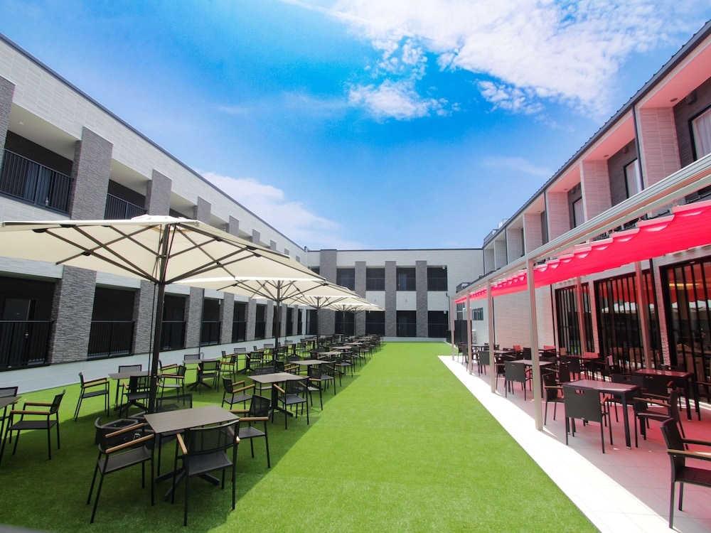 屋外ダイニングエリア