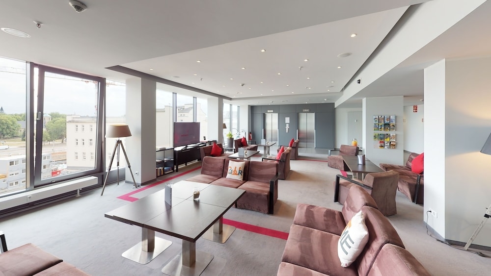 ロビー応接スペース