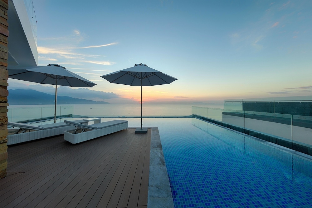 インフィニティ プール