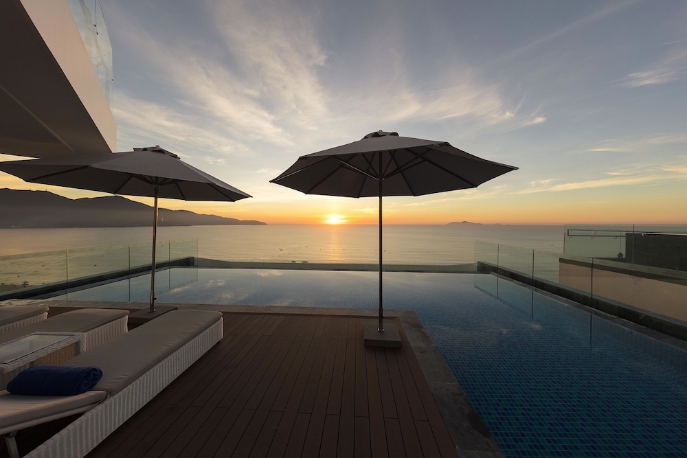 インフィニティ プール