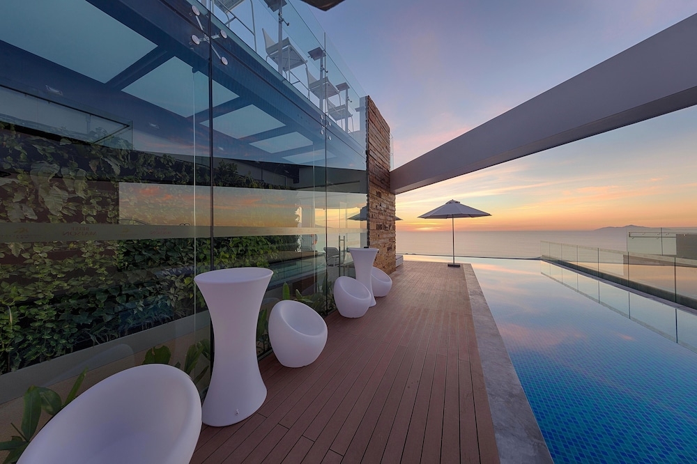 インフィニティ プール