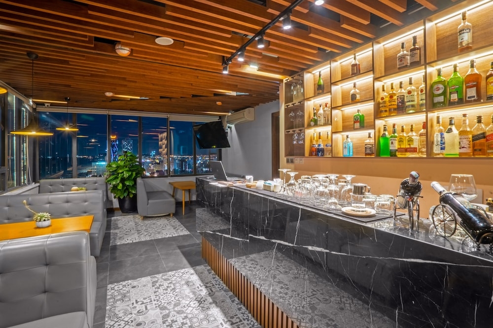 プールサイドバー