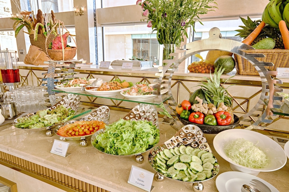 朝食ビュッフェ