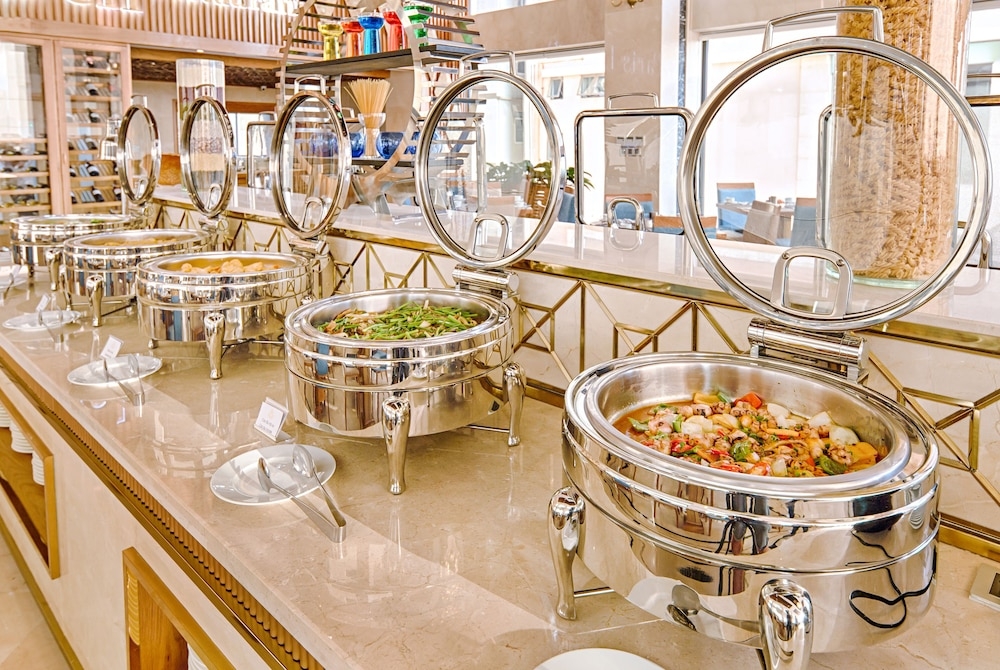 朝食ビュッフェ