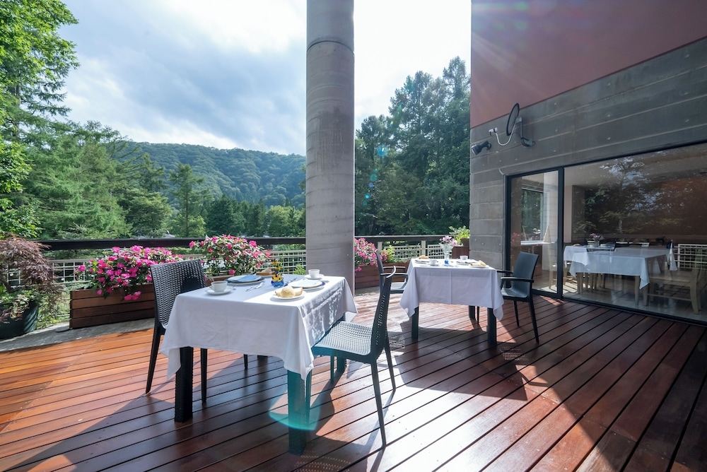 屋外バンケット スペース