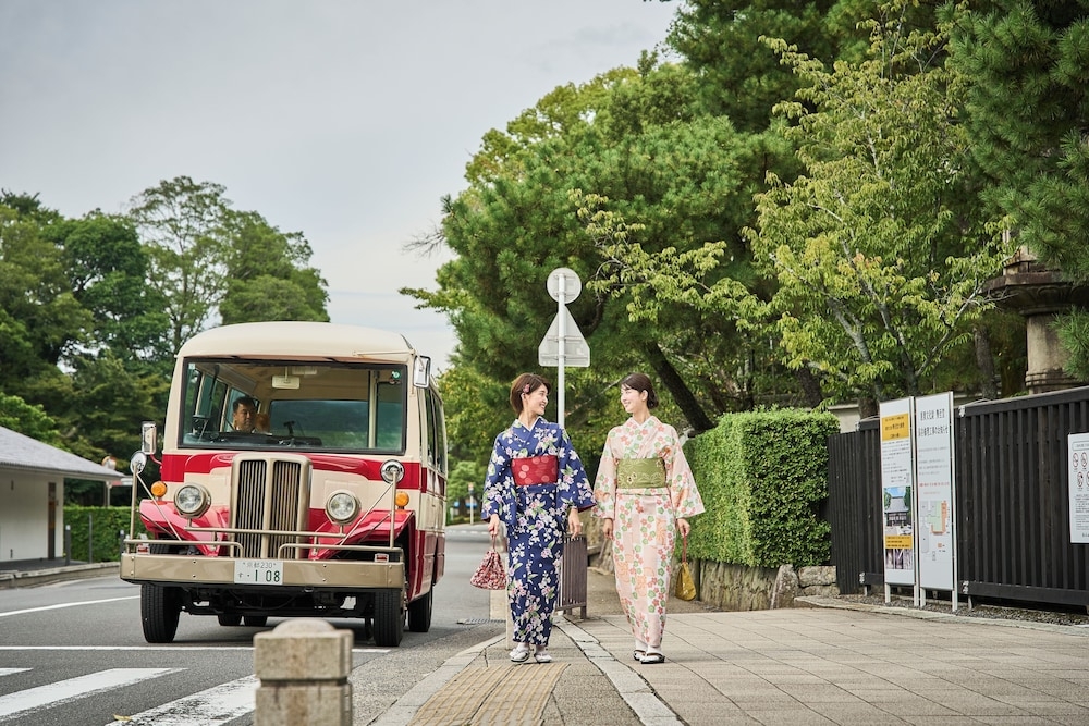 市街地へのシャトル サービス