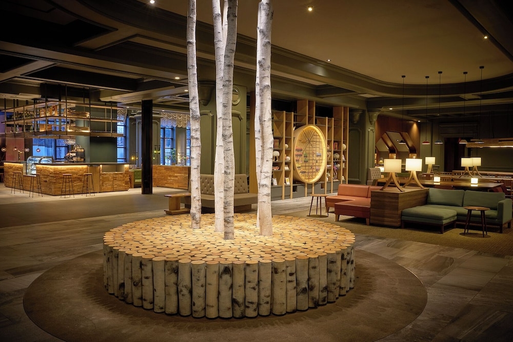 ロビーラウンジ