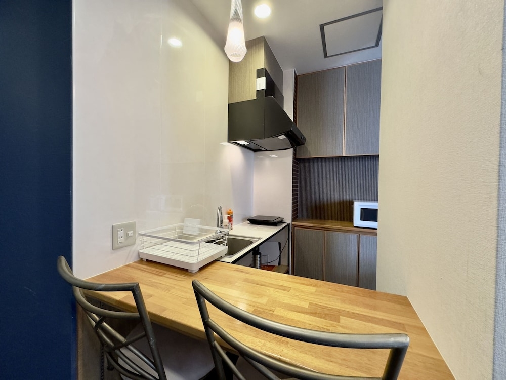 客室内のダイニングエリア