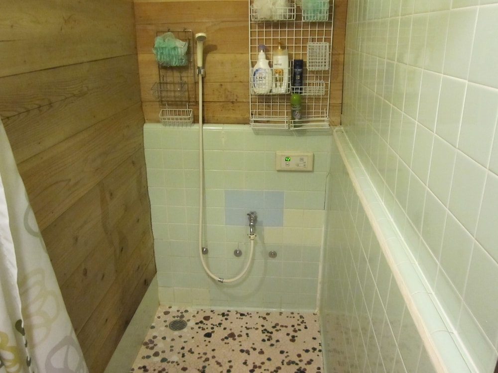 バスルームのシャワー