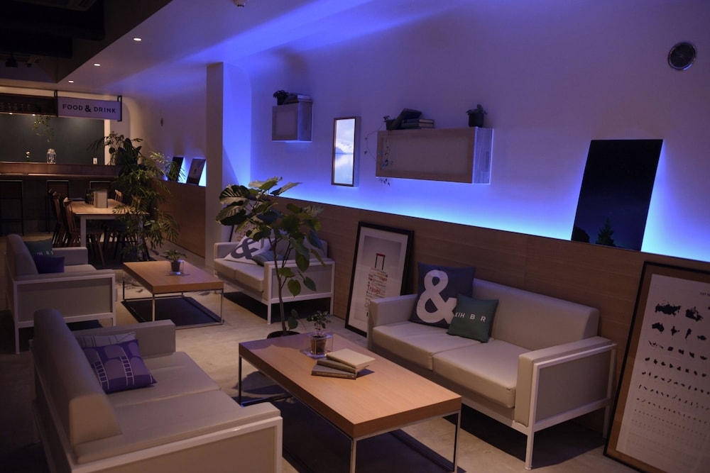 ロビーラウンジ