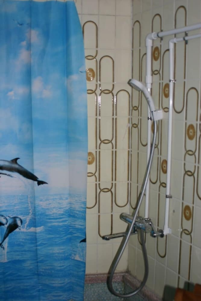 バスルームのシャワー