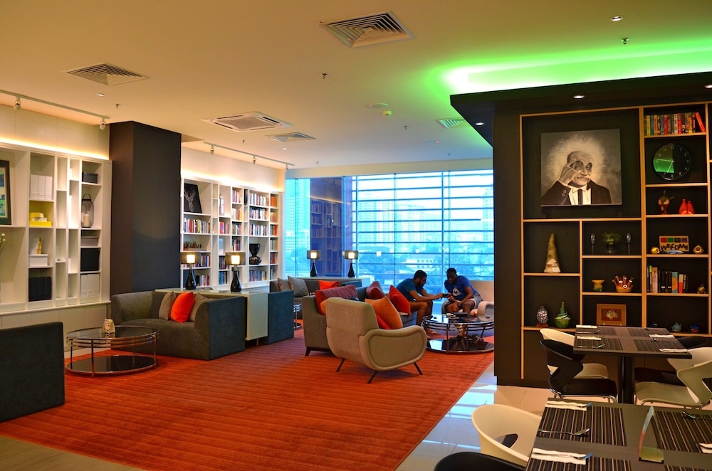 ロビーラウンジ