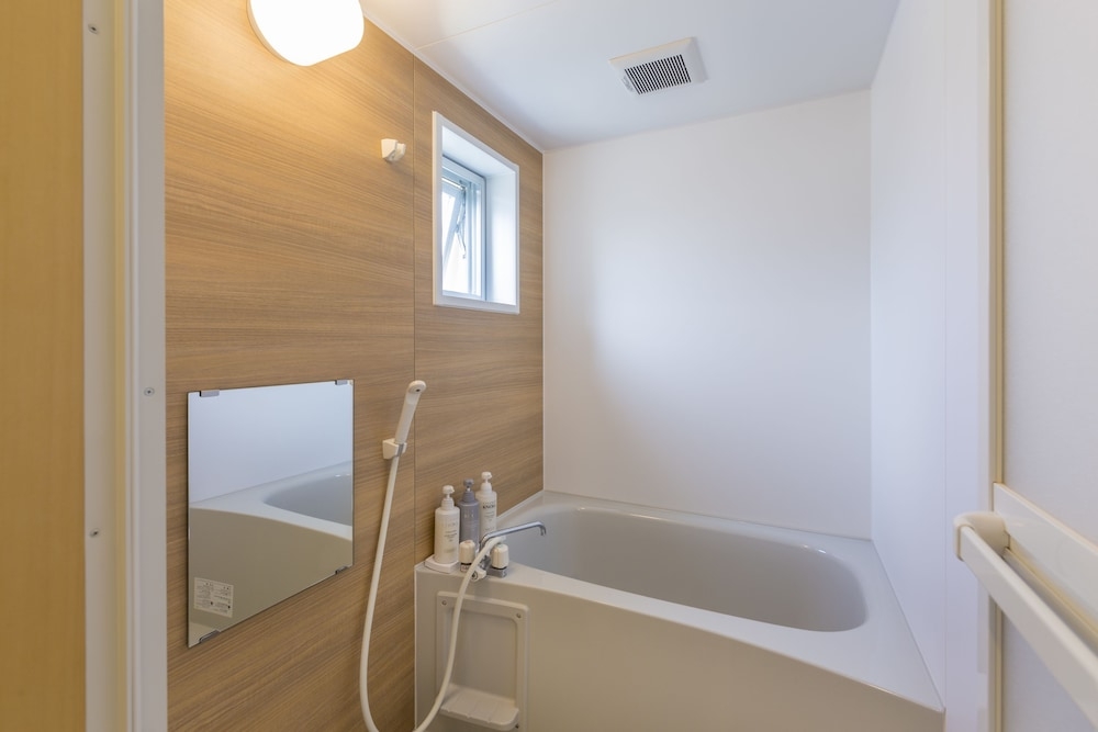 バスルームのシャワー