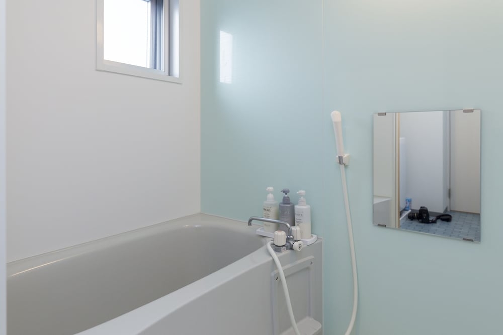 バスルームのシャワー