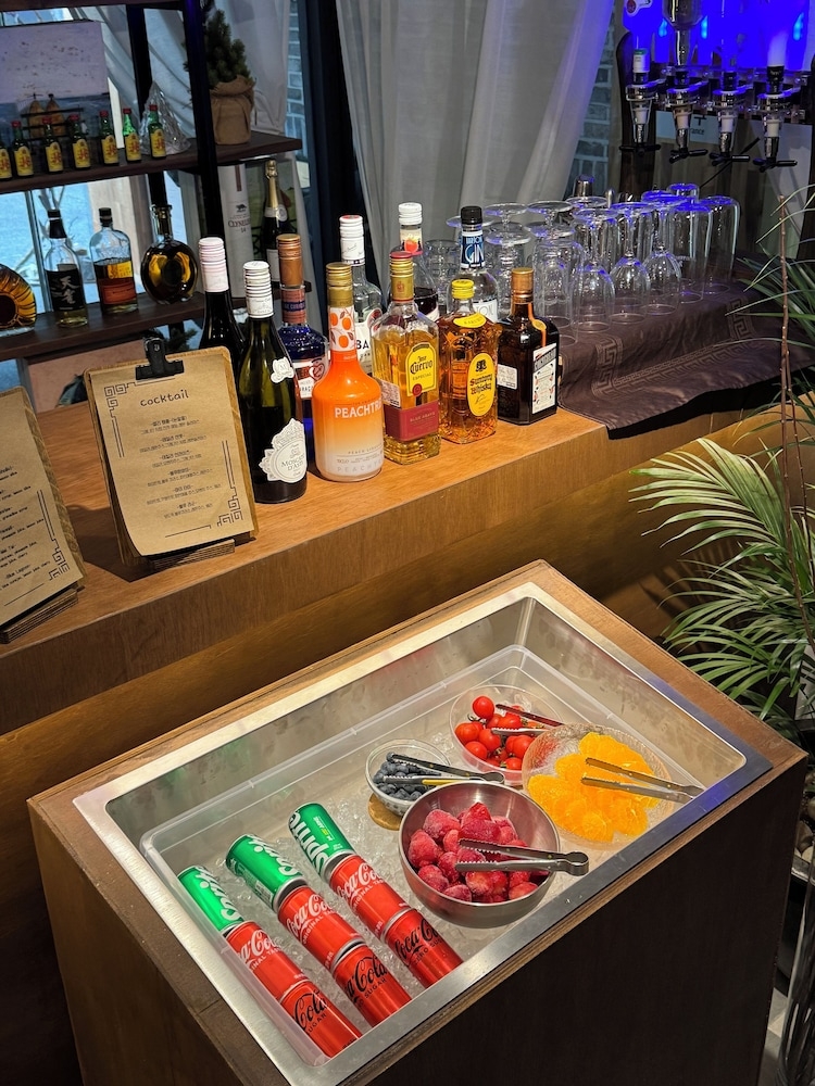 ロビーラウンジ