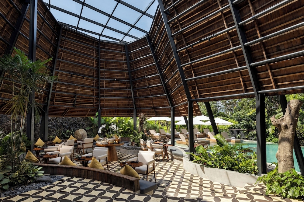 エグゼクティブ ラウンジ