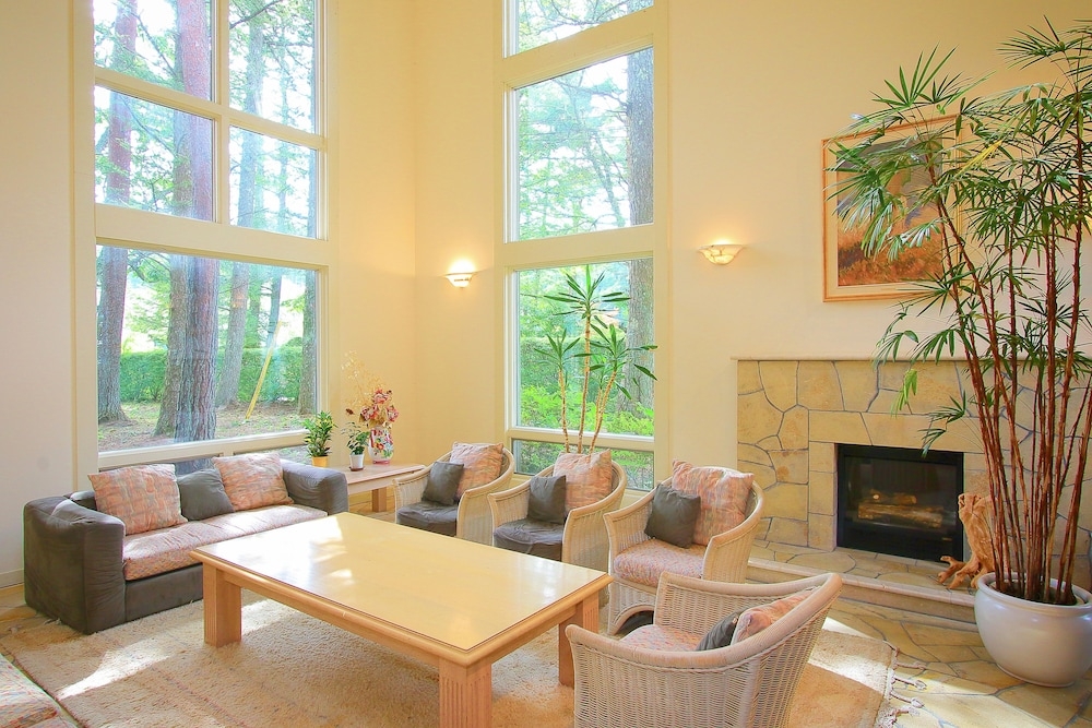 ロビー応接スペース