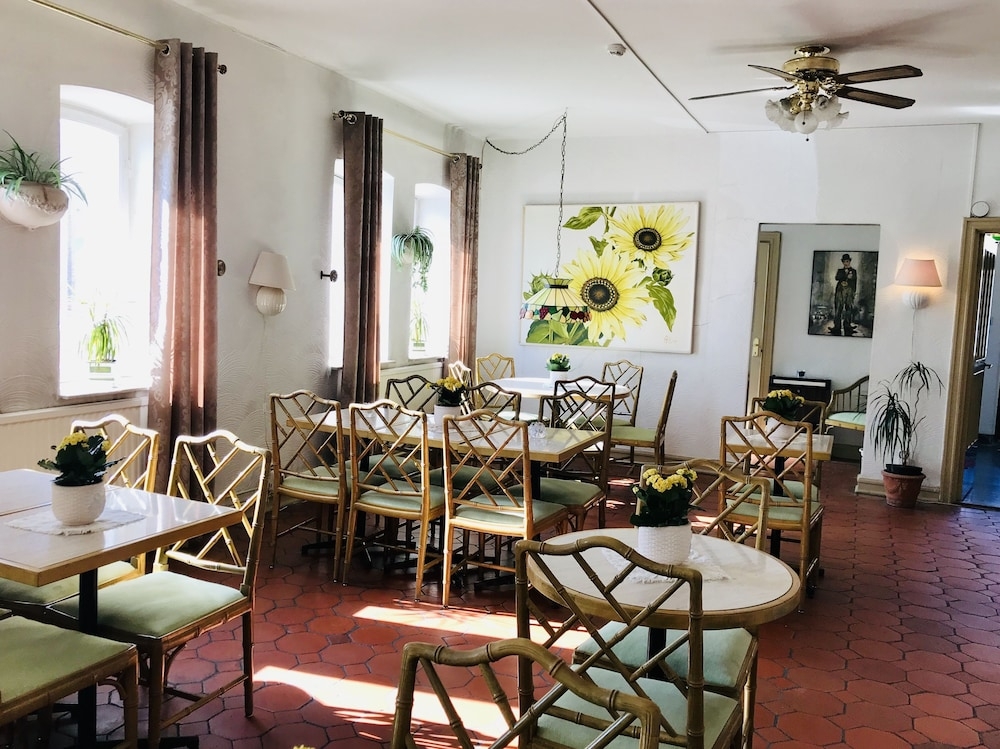 ロビーラウンジ