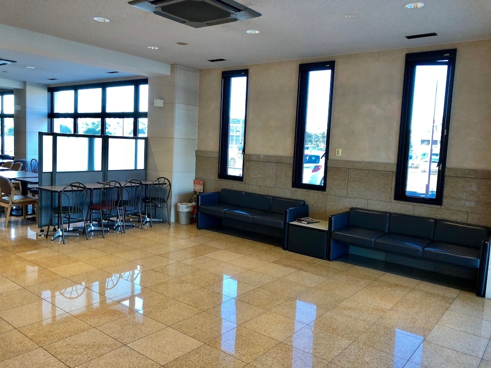 ロビーラウンジ