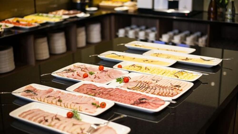 朝食ビュッフェ