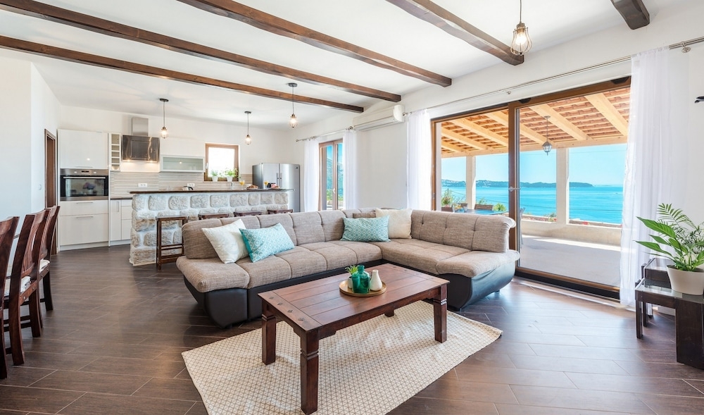 リビング エリア