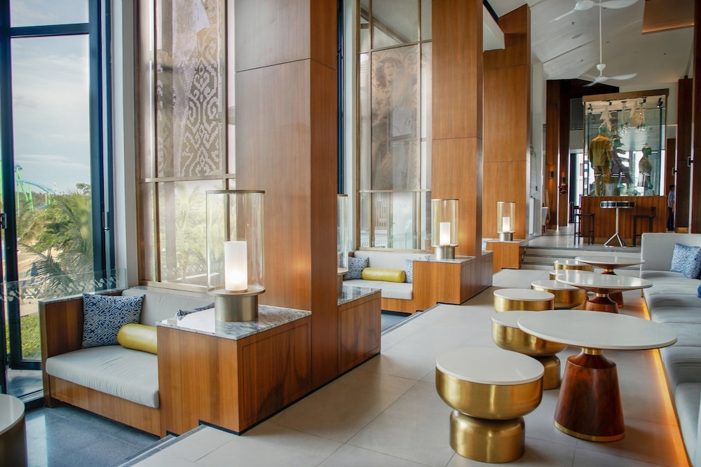 ロビーラウンジ