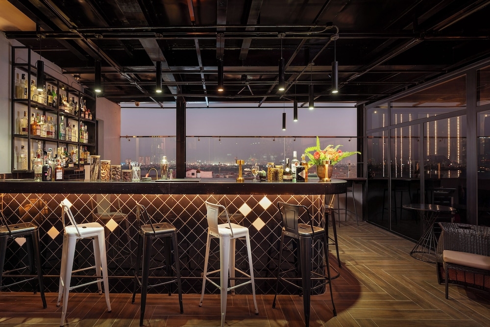 プールサイドバー