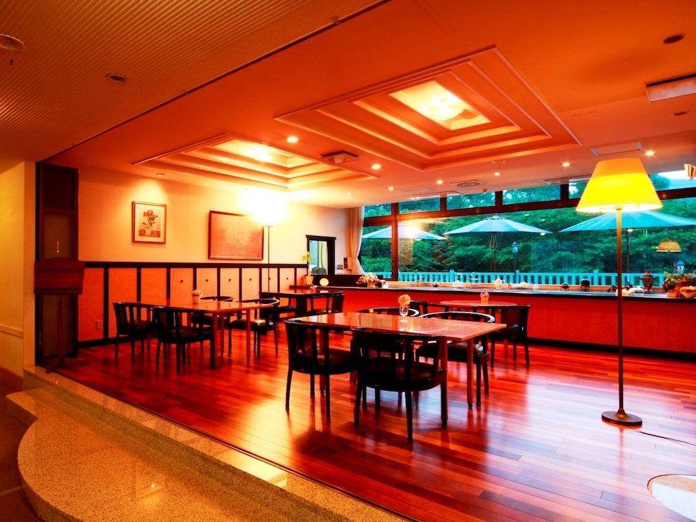 ロビーラウンジ