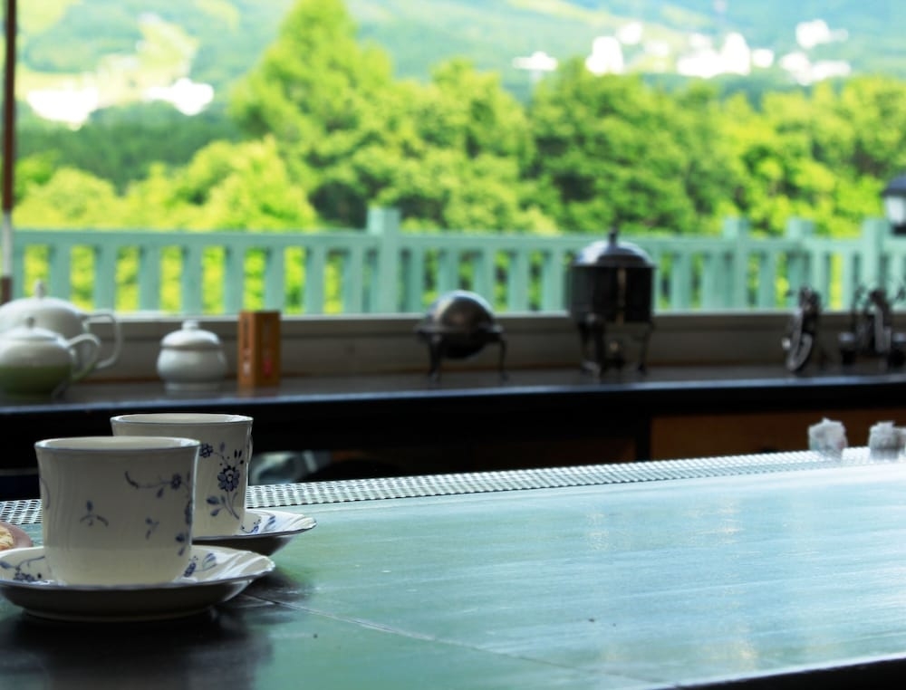 ロビーラウンジ