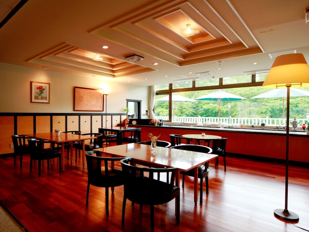 ロビーラウンジ