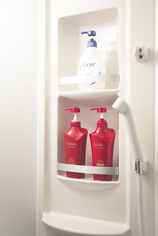 バスルームのシャワー