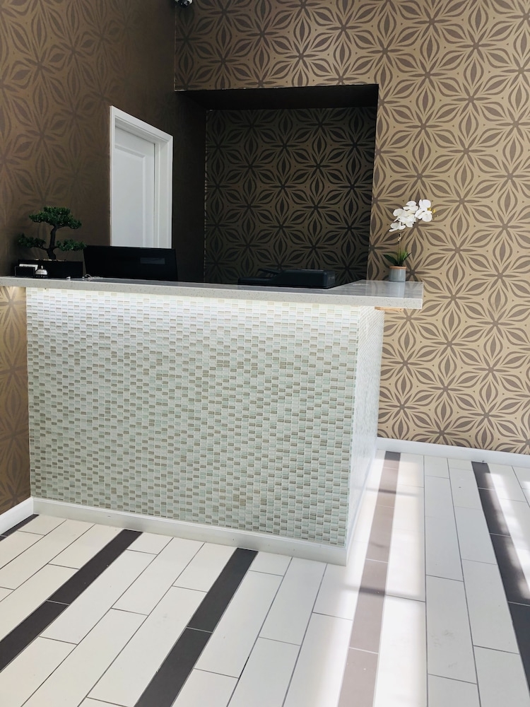 コンシェルジュ デスク