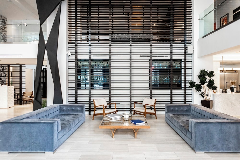 ロビー応接スペース