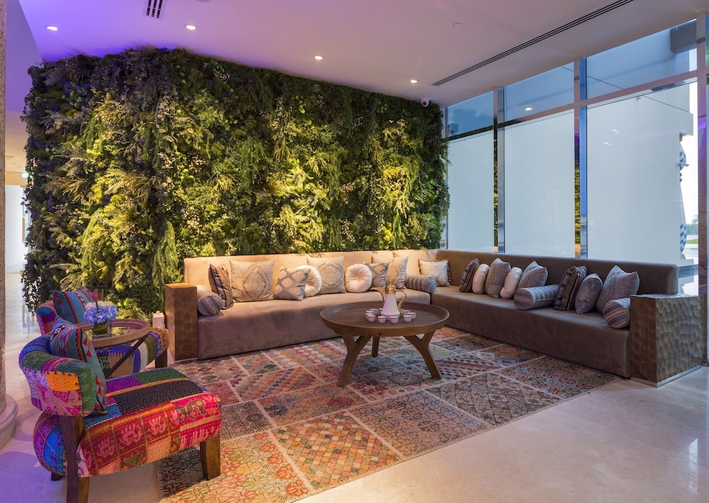 ロビー応接スペース