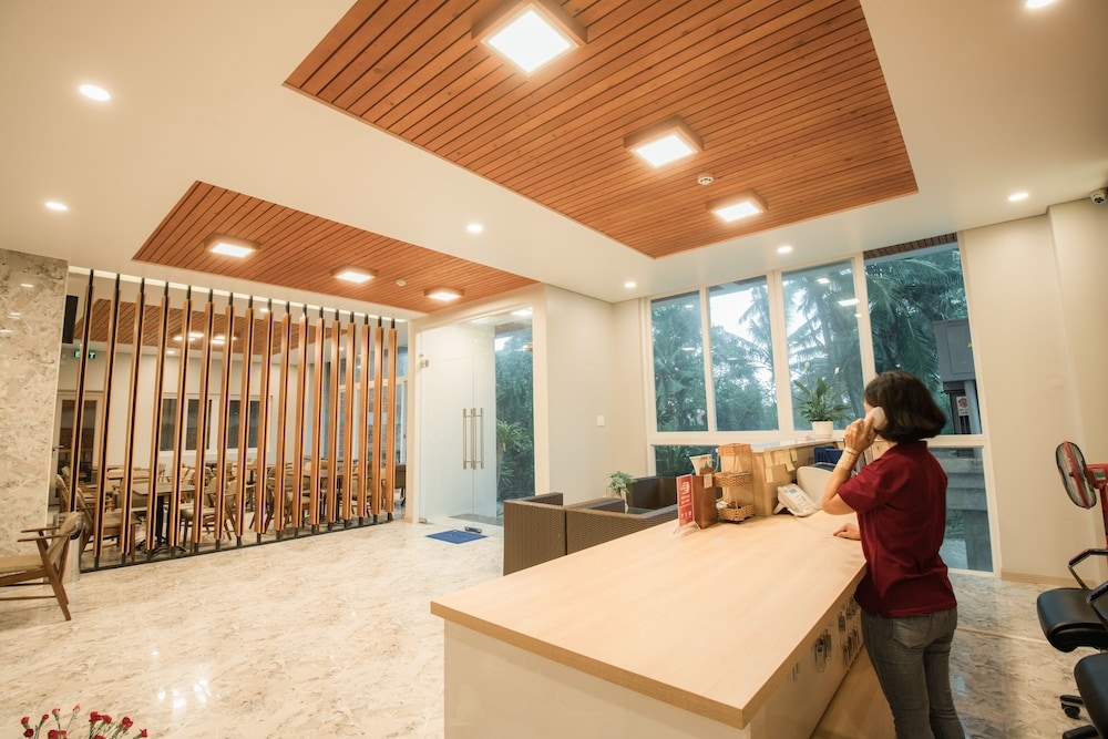 チェックイン / チェックアウト キオスク